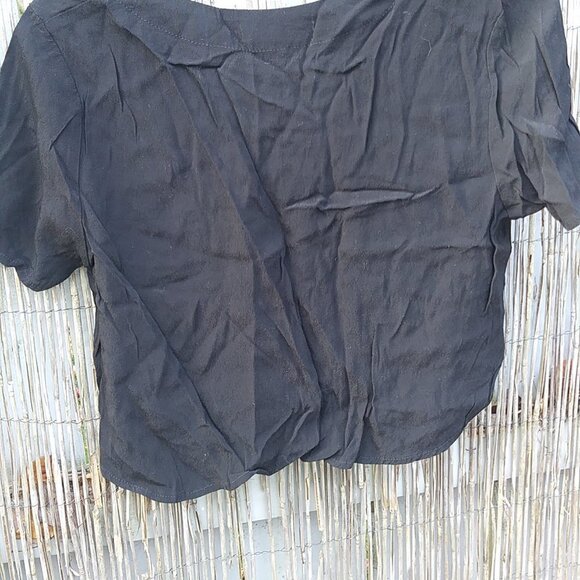 Brandy Melville Black V-Neck Crop Top - Women's - S - Picture 12 of 13